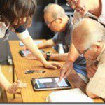 シルバー向けiPad教室_出所：japan.internet.com